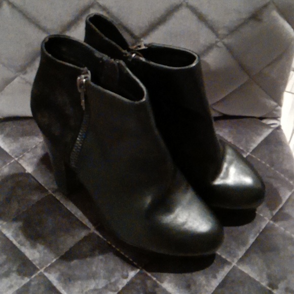 Boots - Picture 2 of 3